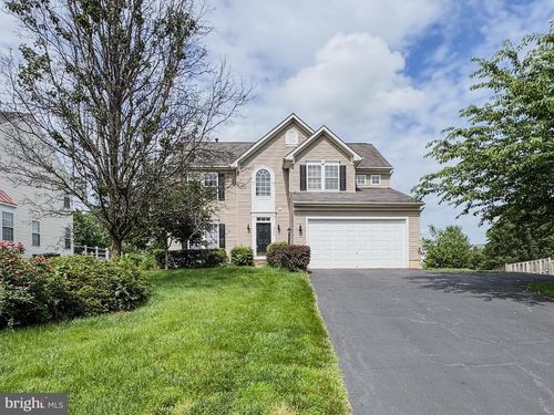 10496 Neale Sound Ct, GAINESVILLE, VA, 20155-4848 | Card Image