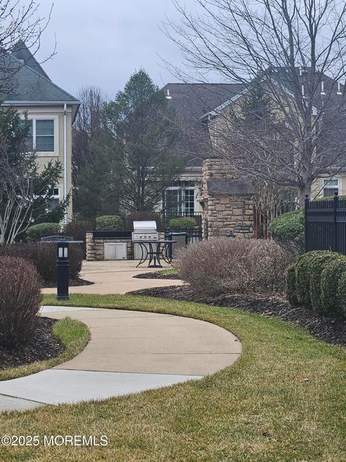 126u-16 Aggie Ln, Warren, NJ, 07059-3005 | Card Image