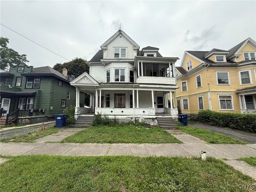 111 W Borden Ave, Syracuse, NY, 13205-1214 | Card Image