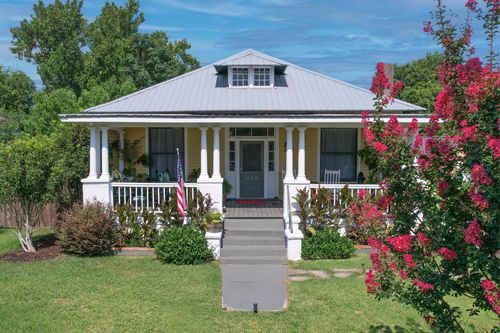 915 Holden St, Augusta, GA, 30904-3824 | Card Image