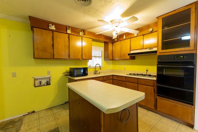 Kitchen | Image 15