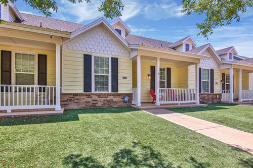 2109 10th St, Lubbock, TX, 79401-2427 | Card Image