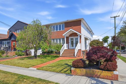 98-19 160th Ave, Howard Beach, NY, 11414-3838 | Card Image