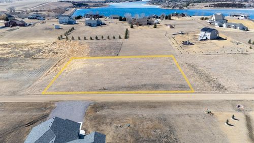 2 Reed Ct Court, Canistota, SD, 57012 | Card Image