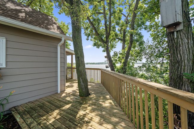Shop deck | Image 50