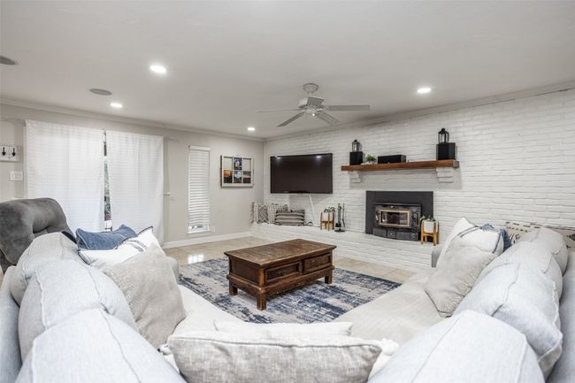 508 Aspen Rd, House other with 3 bedrooms, 2 bathrooms and null parking in Gainesville TX | Image 9