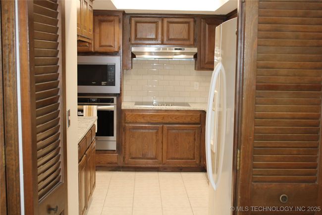 3 - 2806 E 84 Th St, Condo with 3 bedrooms, 3 bathrooms and null parking in Tulsa OK | Image 6