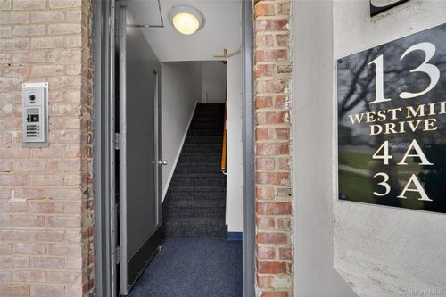 apt-4a-13 W Mill Dr, Great Neck, NY, 11021-4069 | Card Image