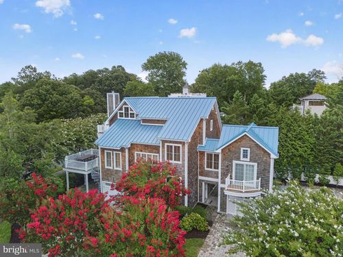 54 Surf Ave, REHOBOTH BEACH, DE, 19971-2828 | Card Image