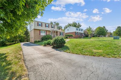 3325 Cramlington, House other with 3 bedrooms, 2 bathrooms and 2 parking in Hampton PA | Image 2