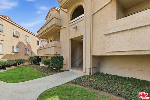 unit-64-19834 Sandpiper Pl, Newhall, CA, 91321-4307 | Card Image