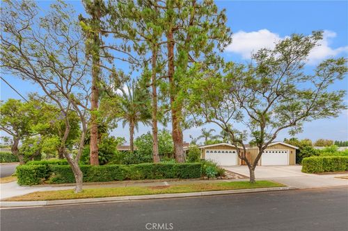 14091 Dall Ln, Tustin, CA, 92780-2253 | Card Image