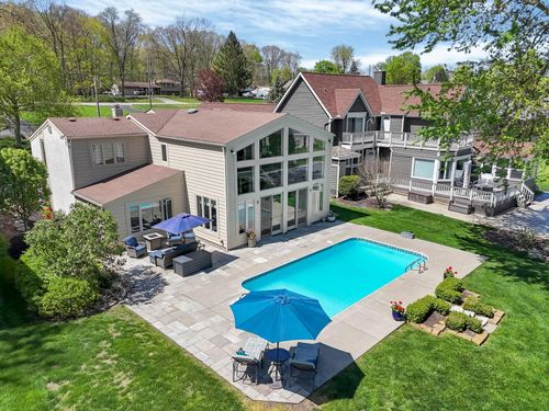 1395 Chickasaw Dr, London, OH, 43140-8754 | Card Image