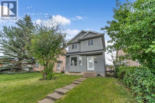 120 Martinview Close Ne, Calgary, AB, T3J2R8 | Card Image
