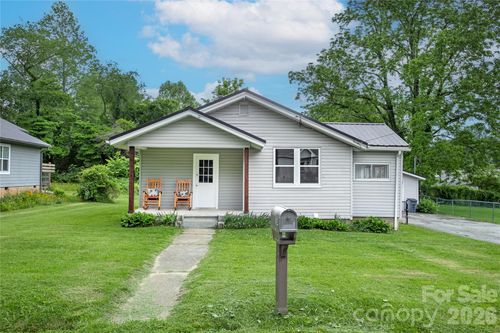 154 Burrell Ave, Brevard, NC, 28712-9411 | Card Image