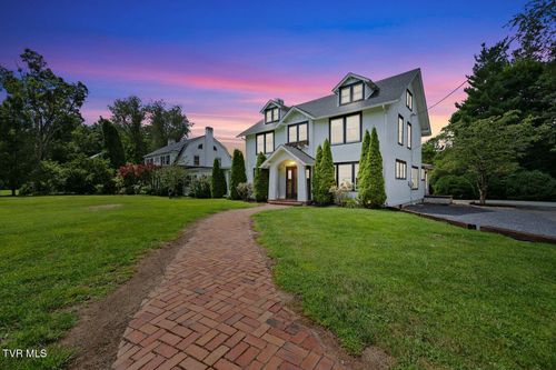 217 North St, Marion, VA, 24354-2627 | Card Image