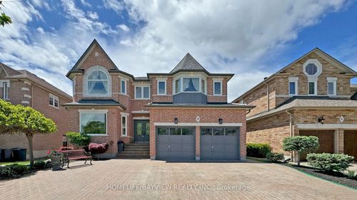18 Marinucci Crt, Richmond Hill, ON, L4C0M3 | Card Image