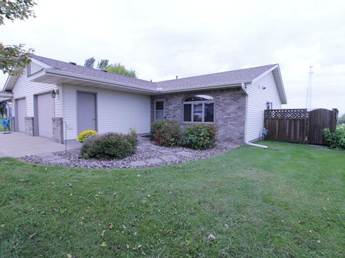140 6th Ave, Baldwin, WI, 54002-9250 | Card Image