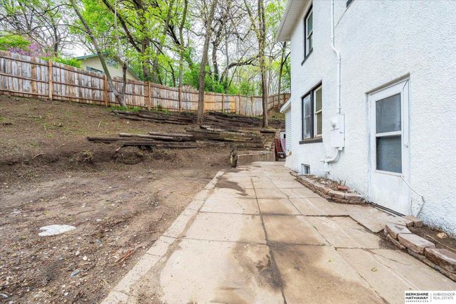 122 E Angle Ave, House other with 4 bedrooms, 2 bathrooms and 1 parking in Council Bluffs IA | Image 25