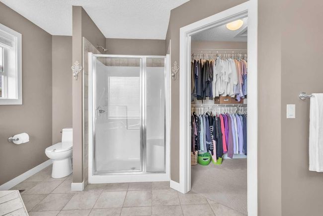 6 Drake Landing Road, House other with 5 bedrooms, 4 bathrooms and 4 parking in Okotoks AB | Image 23