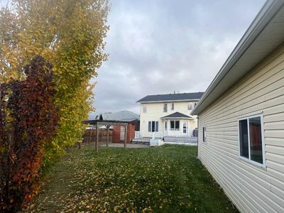 628 13 St Se, House other with 5 bedrooms, 3 bathrooms and 13 parking in Slave Lake AB | Image 3