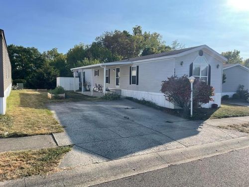 2407 Bluff Run Dr, Grove City, OH, 43123-3730 | Card Image
