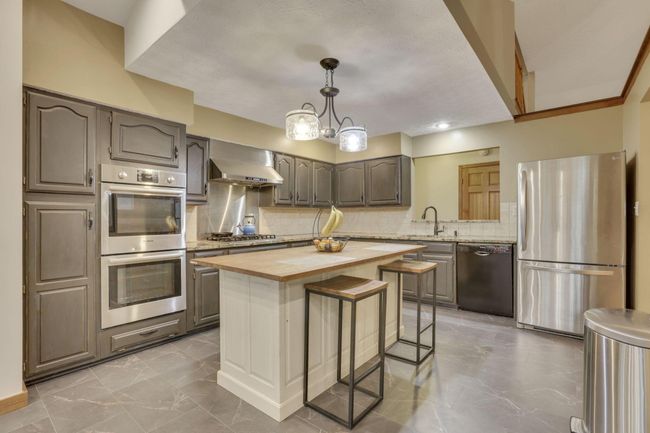 221 Forward Pass Rd Sw, House other with 3 bedrooms, 2 bathrooms and null parking in Pataskala OH | Image 16