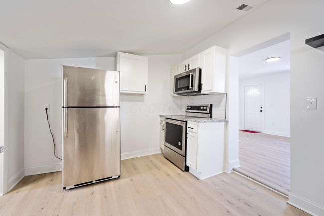 1118 E Chestnut St, House other with 2 bedrooms, 1 bathrooms and null parking in Lancaster OH | Image 8