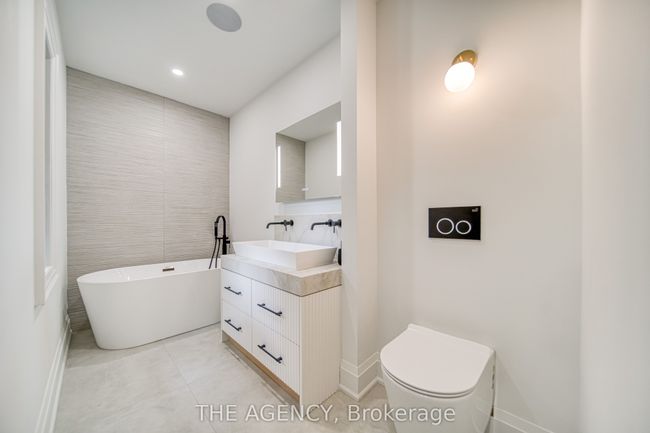 16 Duncannon Dr, House other with 5 bedrooms, 5 bathrooms and 4 parking in Toronto ON | Image 21