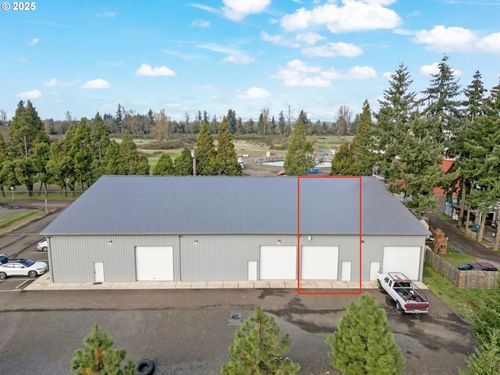 33000 Tennessee Rd, Lebanon, OR, 97355-9618 | Card Image