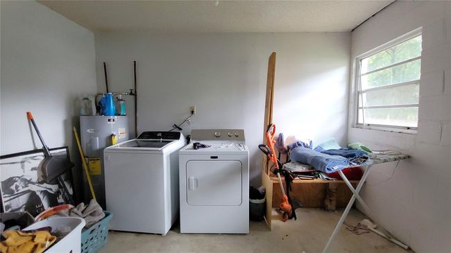 2380 Spring Hollow Dr, House other with 3 bedrooms, 1 bathrooms and null parking in Orange City FL | Image 28