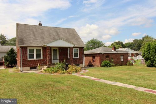 1512 N 25th St, Allentown, PA, 18104-1820 | Card Image