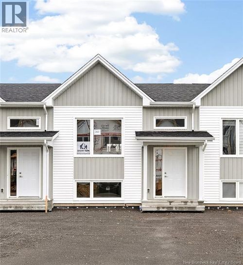 252 Des Eleves St, Dieppe, NB, E1A4V6 | Card Image