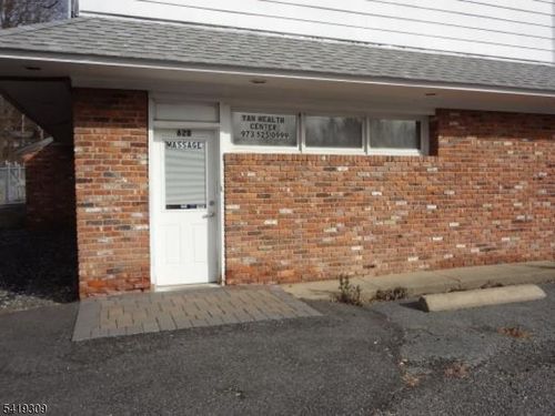 62 Old Rt 23, Newfoundland, NJ, 07435-1523 | Card Image