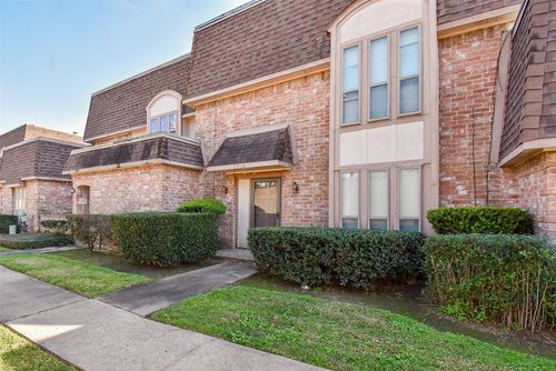 2924 Camelot Ln, Missouri City, TX, 77459-2615 | Card Image