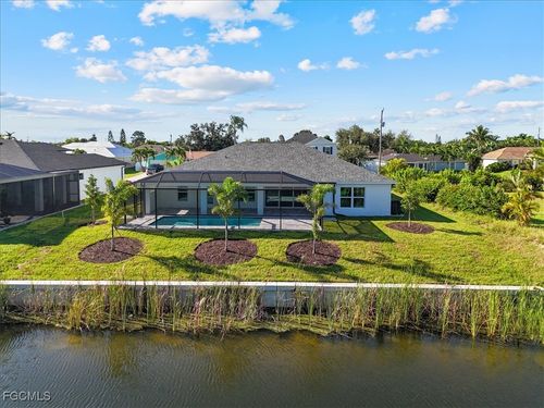 835 Sw 28th Ter, Cape Coral, FL, 33914-4220 | Card Image