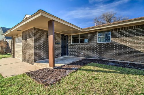 4011 Se 14th St, Del City, OK, 73115-2225 | Card Image