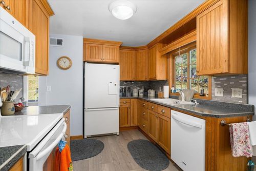 3248 Trudeau Rd, Duluth, MN, 55811-2844 | Card Image