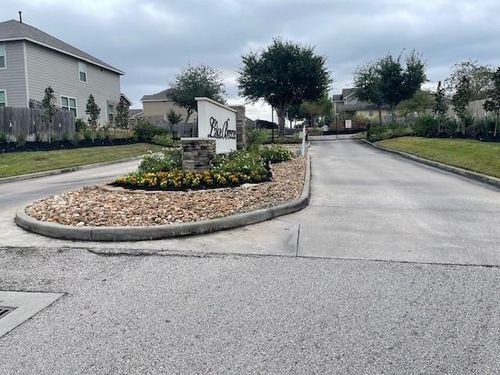 10716 S Lake Mist Ln, Willis, TX, 77318-5802 | Card Image