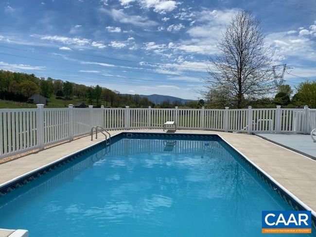 3678 Old Greenville Rd, House other with 3 bedrooms, 3 bathrooms and null parking in STAUNTON VA | Image 6