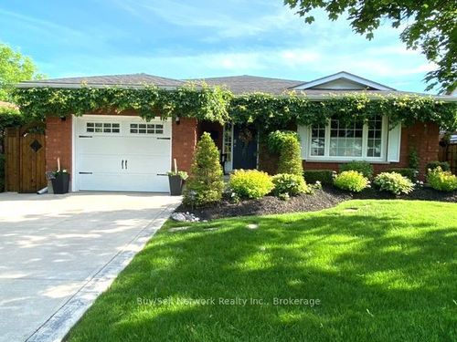 2504 Idyllwood Cres, Peterborough, ON, K9L1Y9 | Card Image