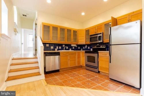apt-2-3001 W Girard Ave, PHILADELPHIA, PA, 19130-1166 | Card Image