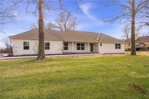 1913 W Dennis Ave, Olathe, KS, 66061-5163 | Card Image
