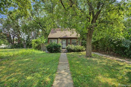 7434 Clayburn St, Detroit, MI, 48228-3534 | Card Image