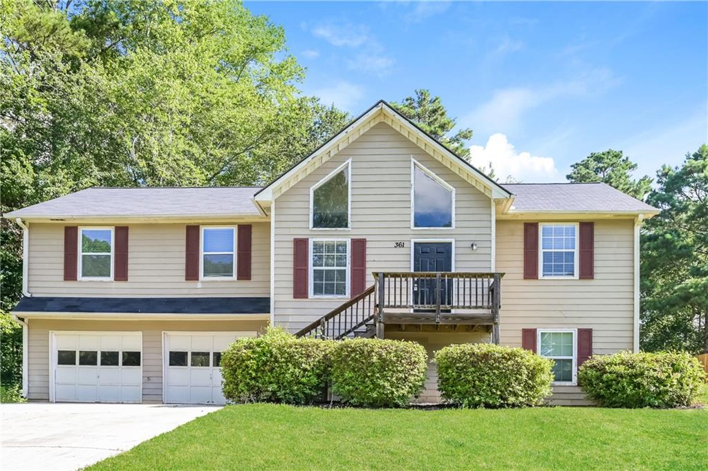 Chateauguay Dr, Ellenwood, GA 30294
