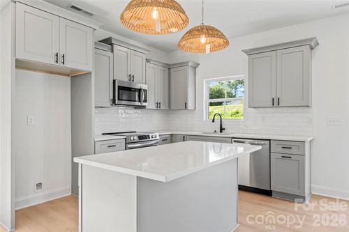 3-1325 Winged Way, Kannapolis, NC, 28083-9809 | Card Image