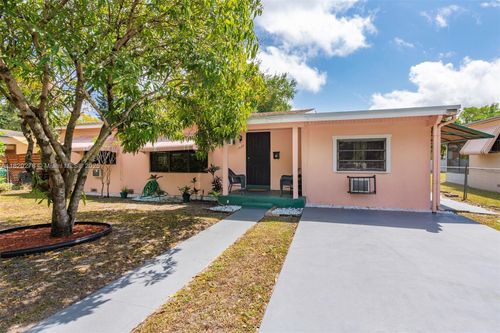 1430 Ne 148th St, Miami, FL, 33161-2633 | Card Image
