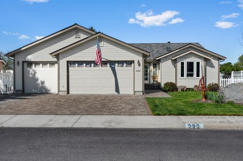 222 Sw Meadow Lakes Drive, Prineville, OR, 97754 | Card Image