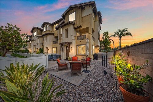 1289 Via Fanal, Oceanside, CA, 92056-4259 | Card Image