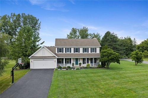 1454 Chigwell Ln N, Webster, NY, 14580-9768 | Card Image